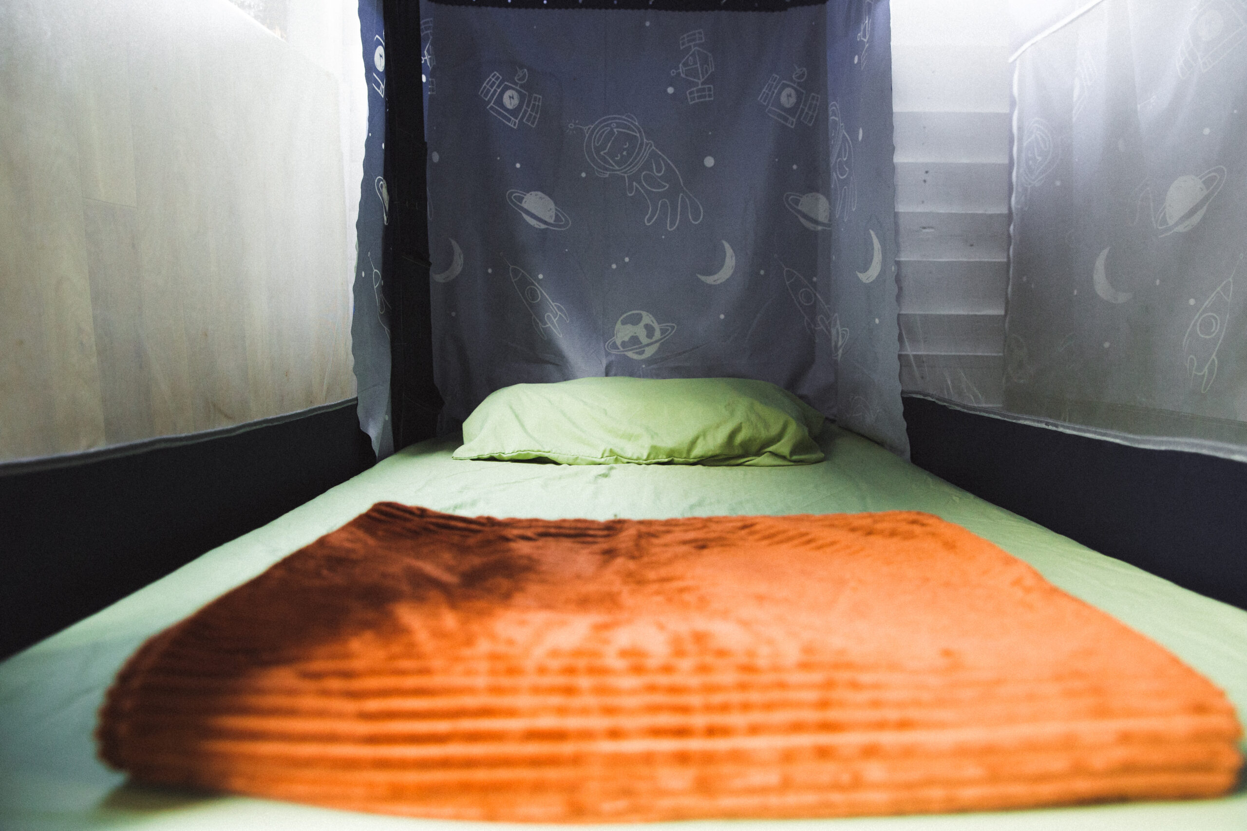 Grovey Floating House accommodation